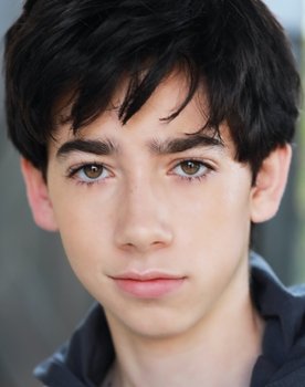 Sean Philip Glasgow as Riley