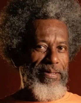 Robson Benta as Vitor