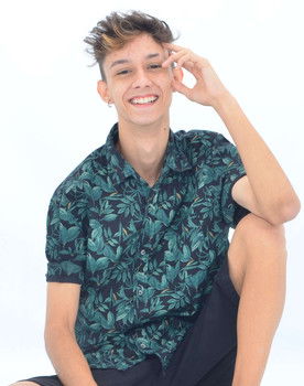 Vini Franco as Lucas Pereira