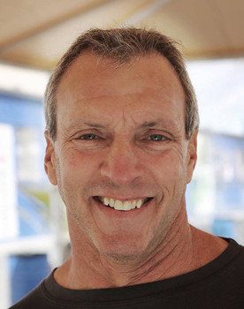 Dan Brodsky-Chenfeld as Bill