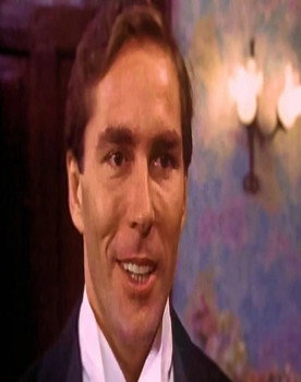 Tom Lahm as Elliott Ness
