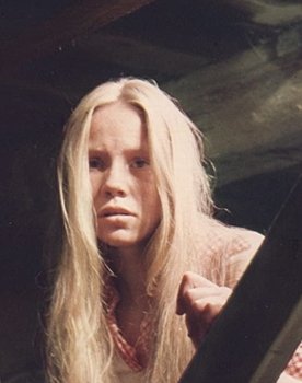 Hollis McLaren as Chrissy