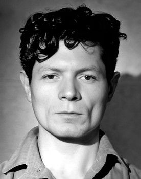 Alain Cuny as Xul (voice)