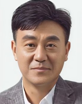 He Bing as 刘麻子