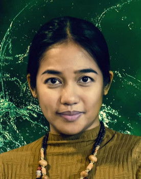 Karenina Haniel as Joselina