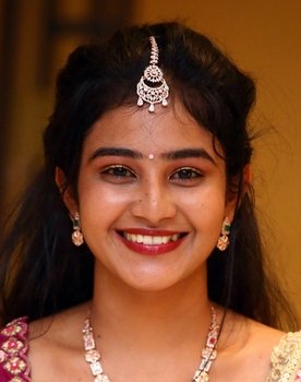 Yashna Chowdary