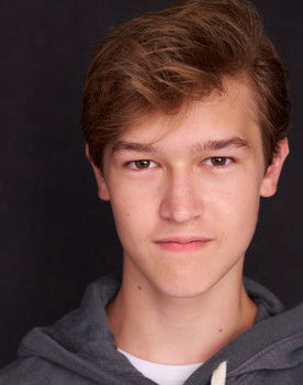 Max Gerstenberg as Brewster