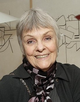 Karin Rodrigues as 