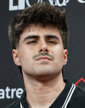 Martin Urrutia as Self