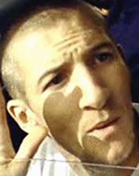 Malek Bechar as Kamel