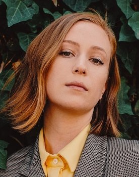 Hannah Einbinder