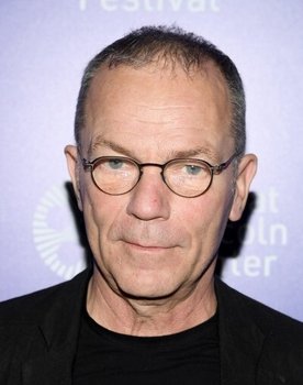 Thomas Heise as Bäckert (voice)