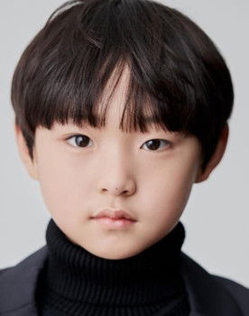 Kim Ji-hoon as Jun-hui