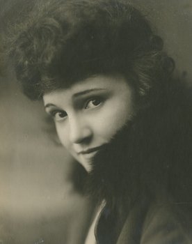 Sybil Seely as Wife