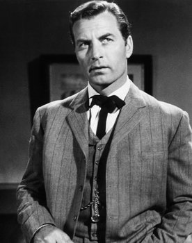 George Montgomery as Gid McCool