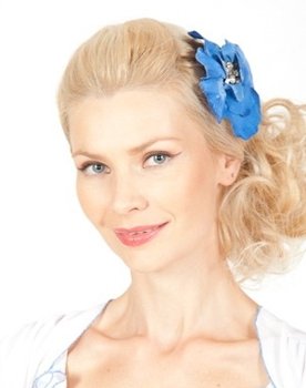 Alyona Morugina as Self/Expert