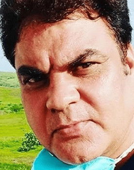 Devender Chaudhary as Bichoo