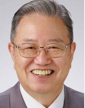 Osamu Kato as Newspaper Director (voice)
