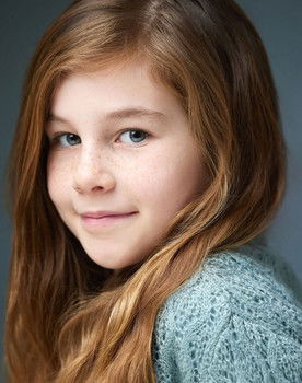 Tabitha Kodesh as Young Hallie
