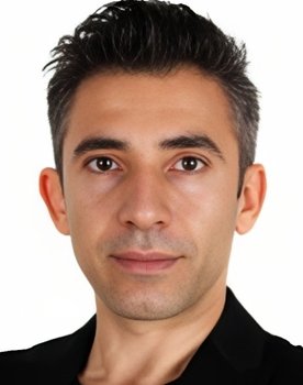 Mert Turak as Tarık