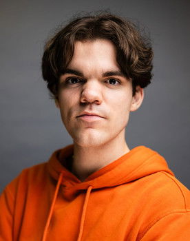 Bruno Nicolas as Ford