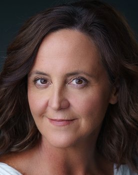 Therese Mavros as Catherine Curtis