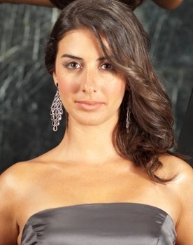 Didem Özkavukçu as Gönül