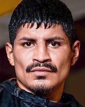Richardson Hitchins vs. Gustavo Daniel Lemos