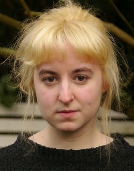 Emily Hildebrandt as Dame in Nöten