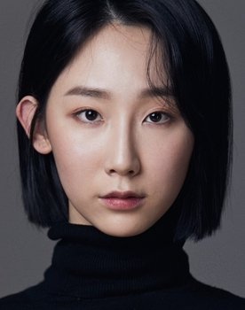 Park Hyo-bin as Hwang Mi-na