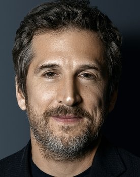 Guillaume Canet as Le narrateur (voix française)