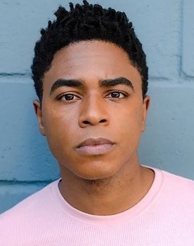 Sidney Santiago as Bento