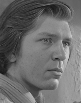 Nikita Shiryaev as Толик Максаков