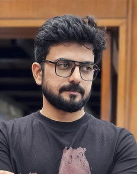 Yogendra Vikram Singh as Arjun Mishra