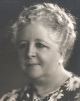 María Bru as Zia Concha