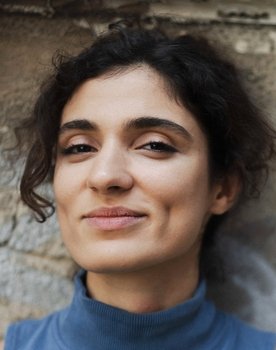 Maral Keshavarz as Neda