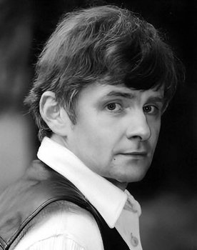 Vasili Funtikov as Александр - «Алик»