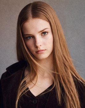 Stella Grace Fitzgerald as Kassie Hughes