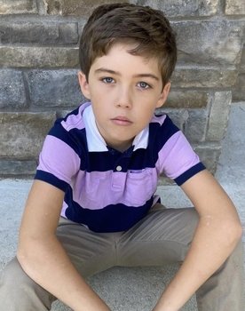 Joshua Weatherby as Harry Richards