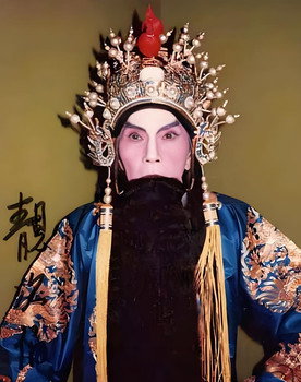 靓次伯