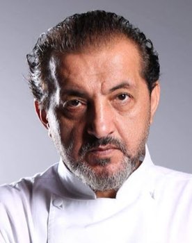 Mehmet Yalçınkaya as Jüri