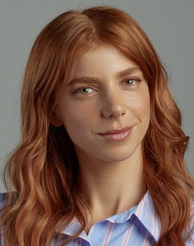 Maya Wertheimer as Michalik