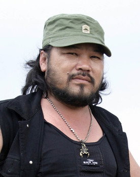 Lê Quang as Võ Tòng