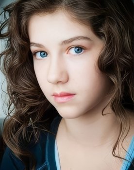 Alisa Vilena as Young Emily