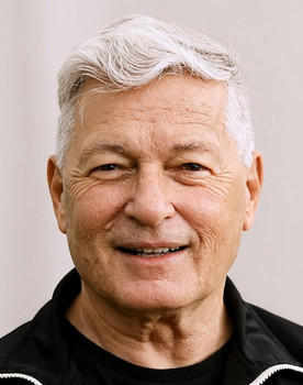 Csaba Antal as Bogdan