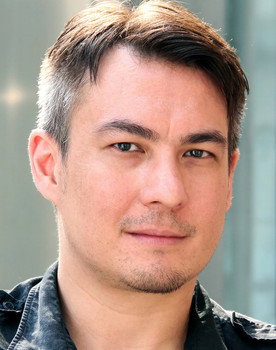 Koan Hui as Mr. Lok