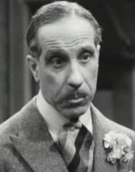 António Silva as médico