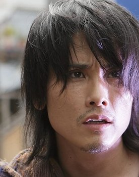 Tak Sakaguchi Photo