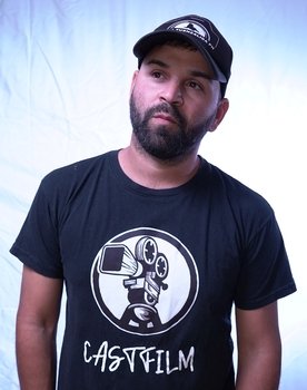 Foka Fuenzalida as Ernesto Gómez