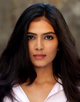 Malavika Mohanan Photo